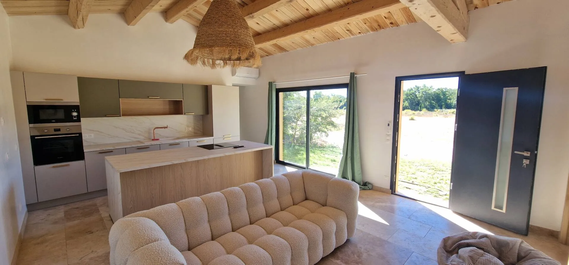 villa 3 pièces à Roquebrune-sur-Argens (83520) — photo 2