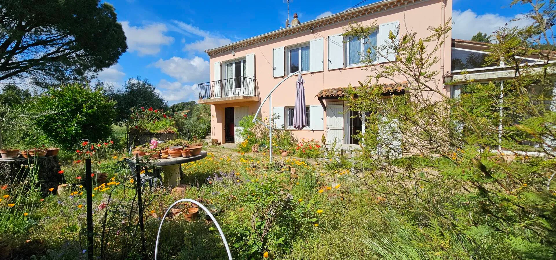 maison 8 pièces à Roquebrune-sur-Argens (83520)