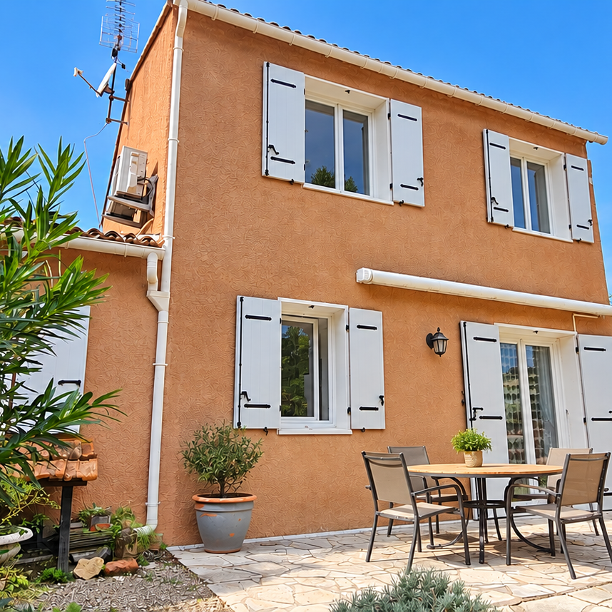 Maison proche de tous commerces à Roquebrune Sur Argens