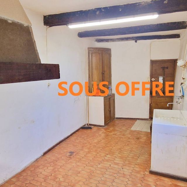 Achat appartement à rénover à Roquebrune sur argens